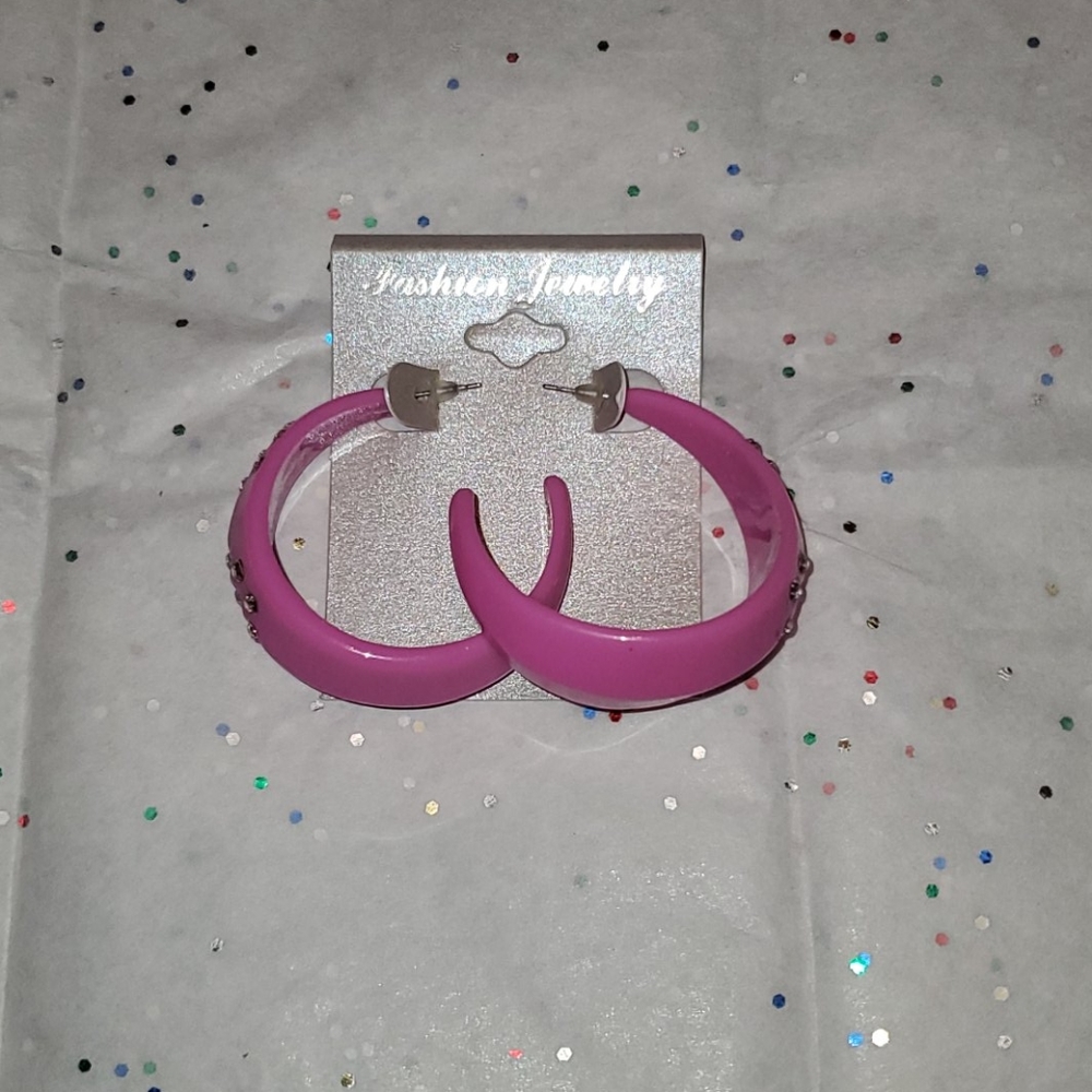 💎 Pink Earrings w/ Diamonds - Costume Jewelry